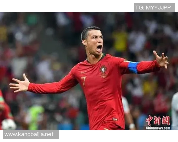 聚焦2000年足球巨星时代辉煌与经典赛事全景回顾 聚焦2000年足球巨星时代辉煌与经典赛事全景回顾